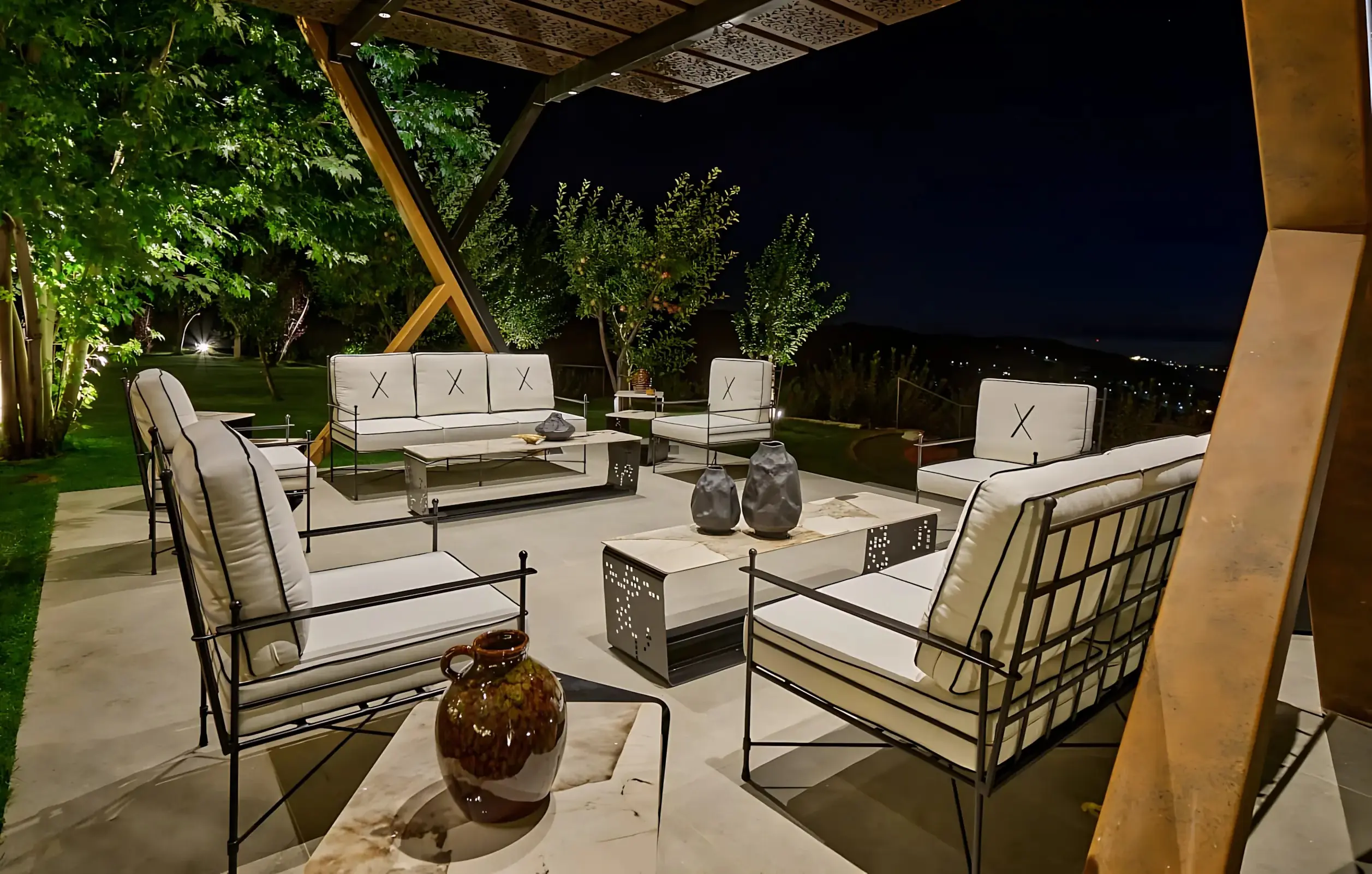 Outdoor Furniture - Lebanon - Watkins Project