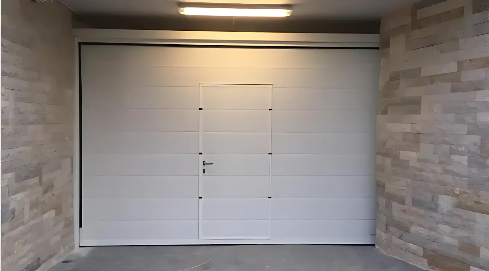 Sectional Door - Lebanon - Watkins Project