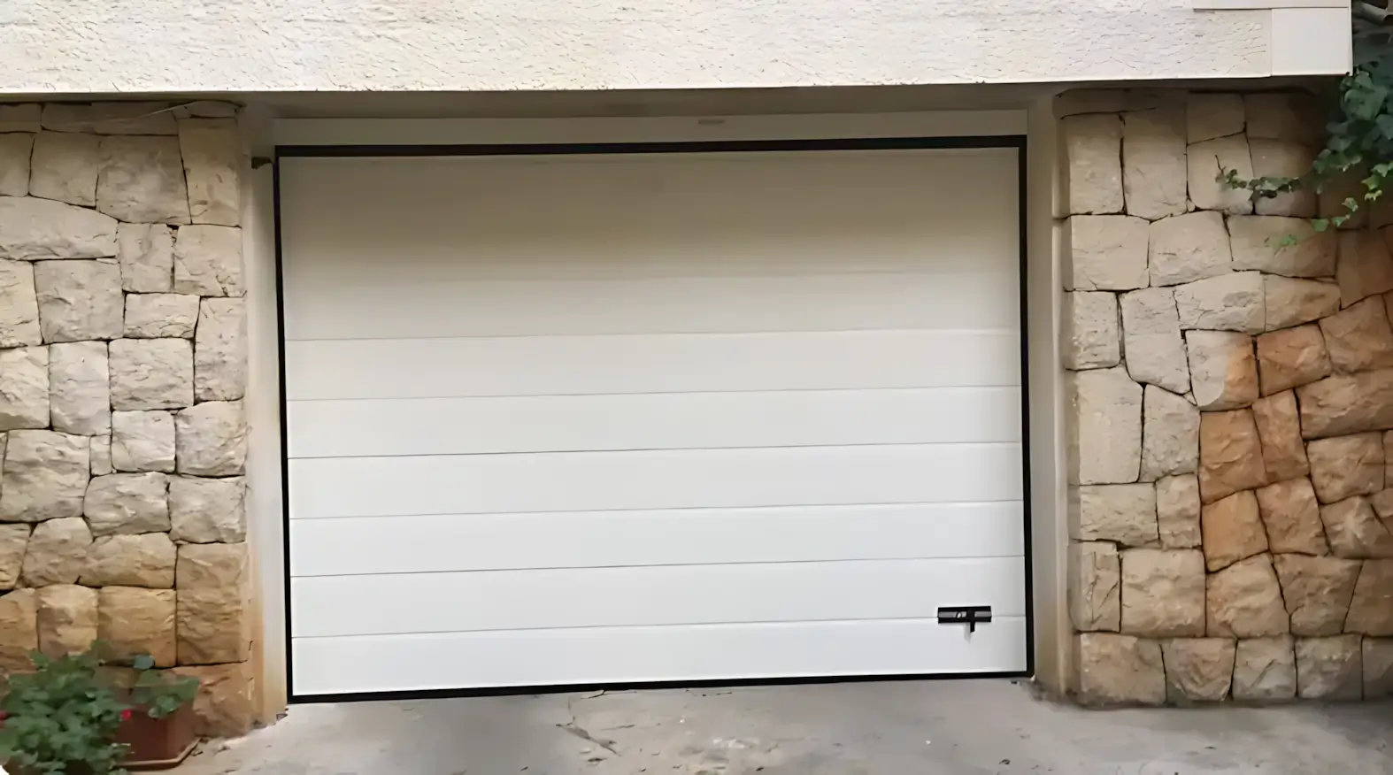 Sectional Door - Lebanon - Watkins Project